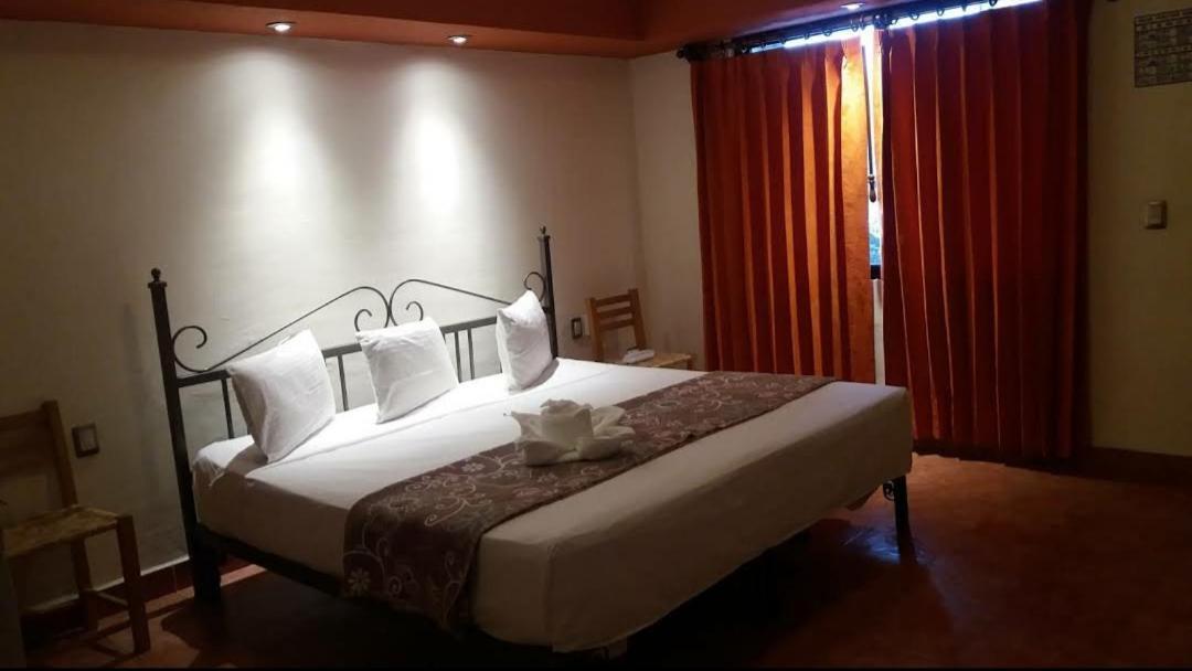 Hotel Maya 2012 Amacuzac Exterior foto